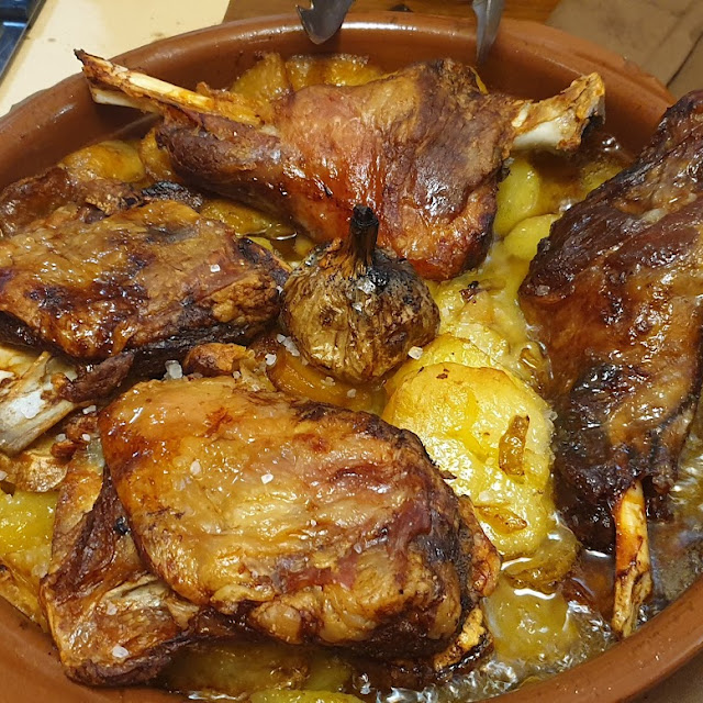 Ternasco Asado Con Patatas Panadera
