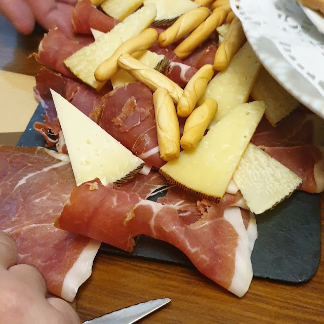 Jamon Y Queso