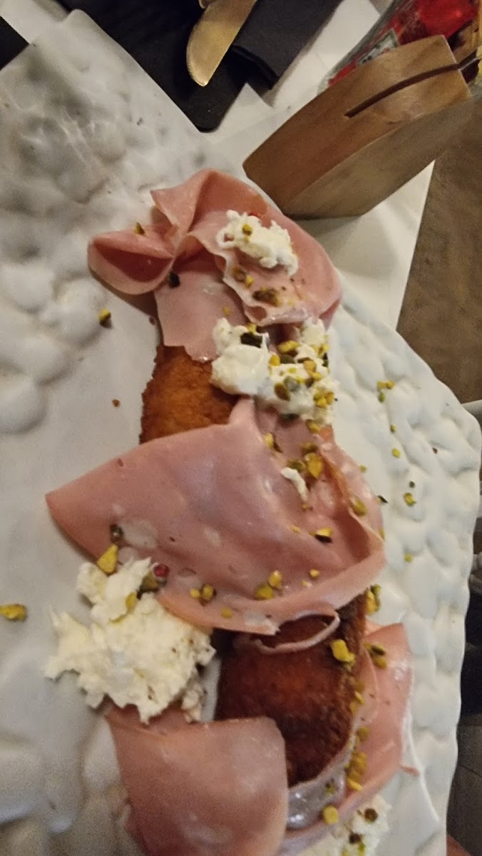 Pomodorì - Pizzeria Napoletana Photo 6