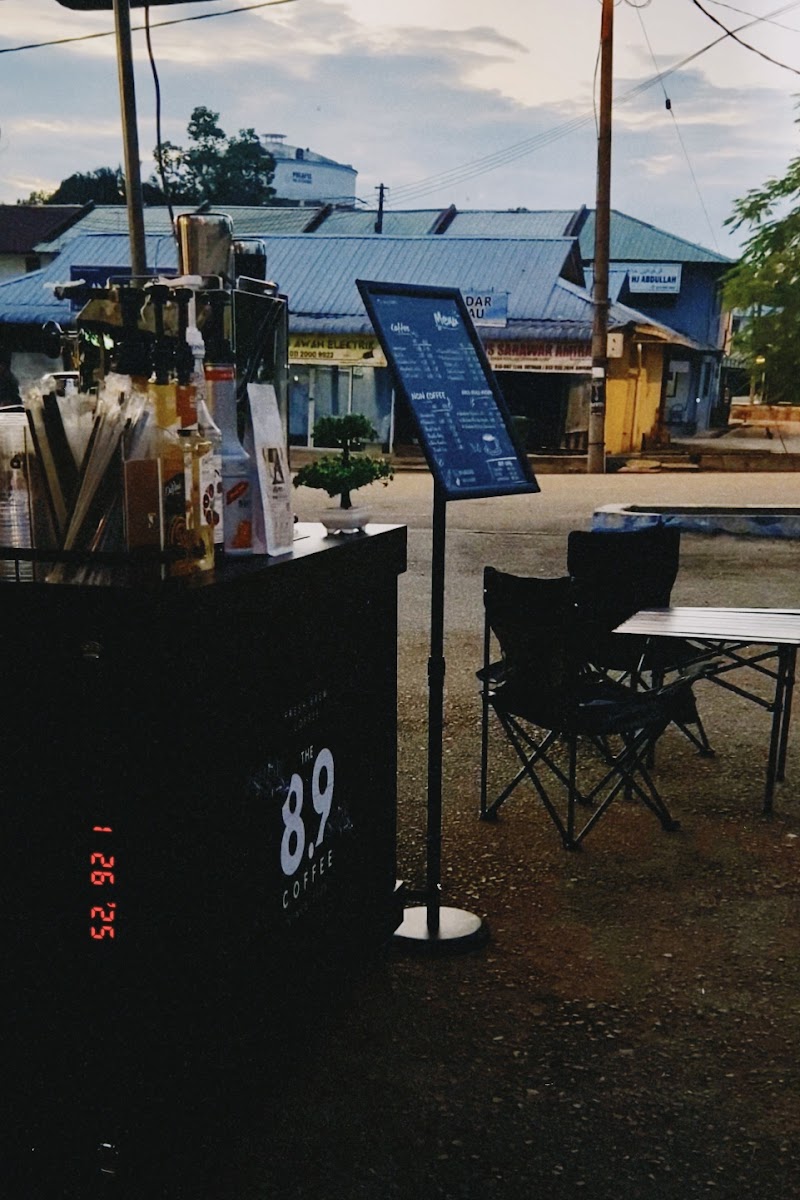 THE 8.9 COFFEE
