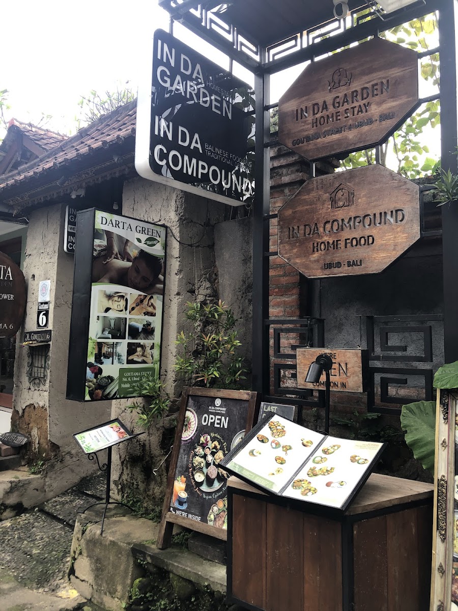 Compound Warung