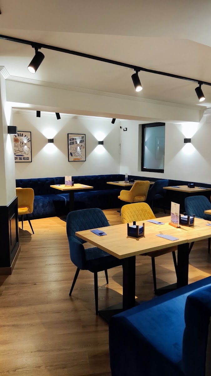 Shelby’s | Smash Burgers Photo 7
