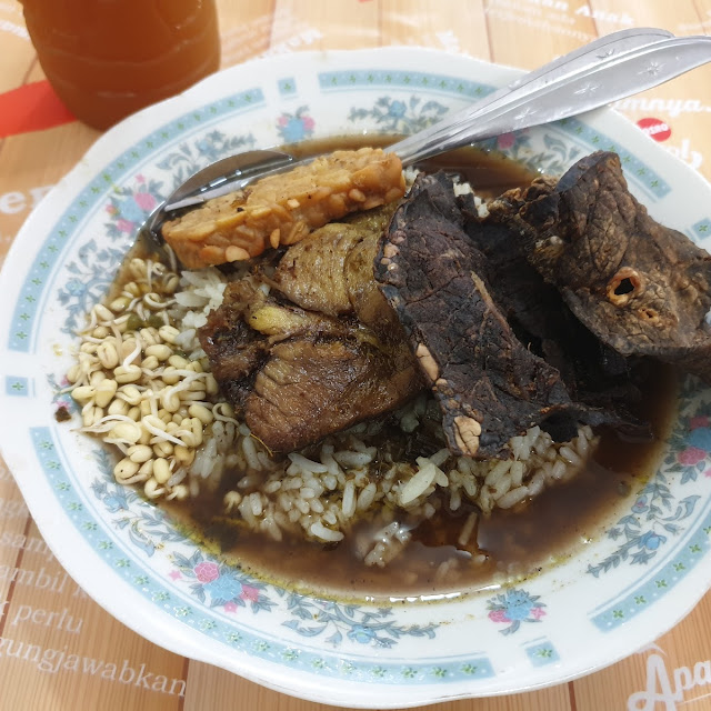 Nasi Rawon Empal Paru