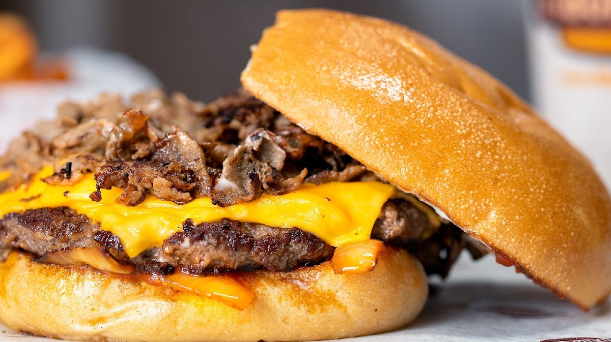 30 Burgers Photo 3