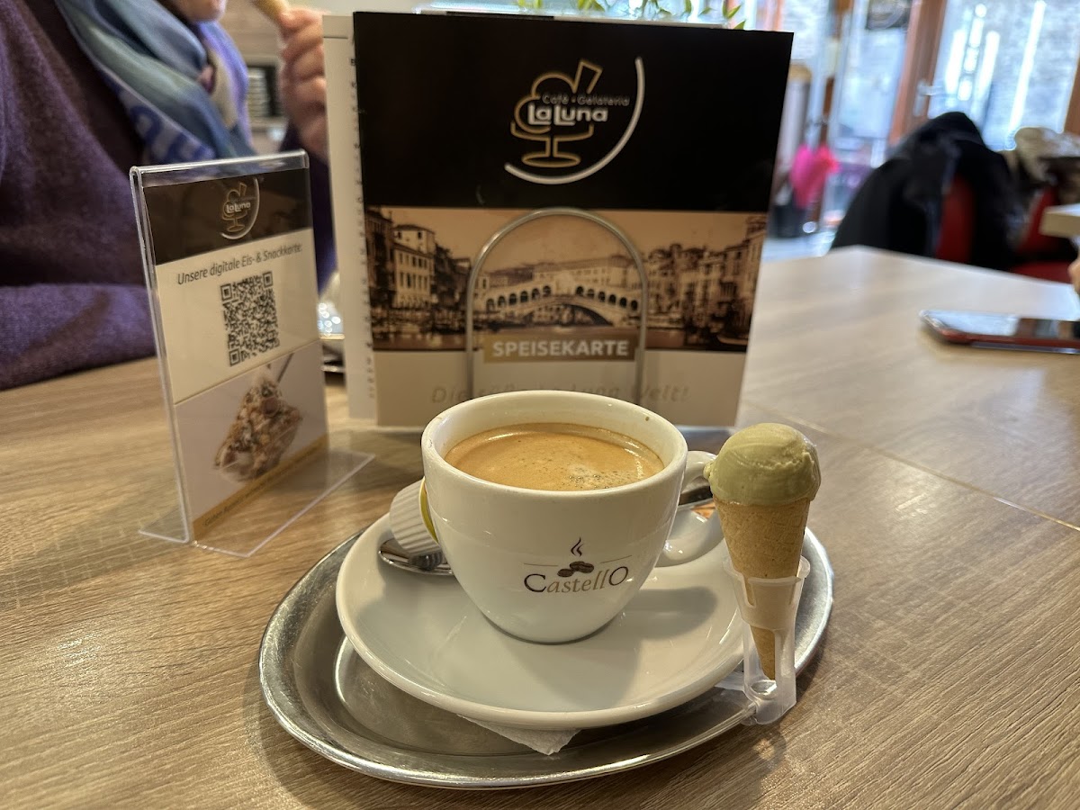 La Luna Eiscafe Photo 4