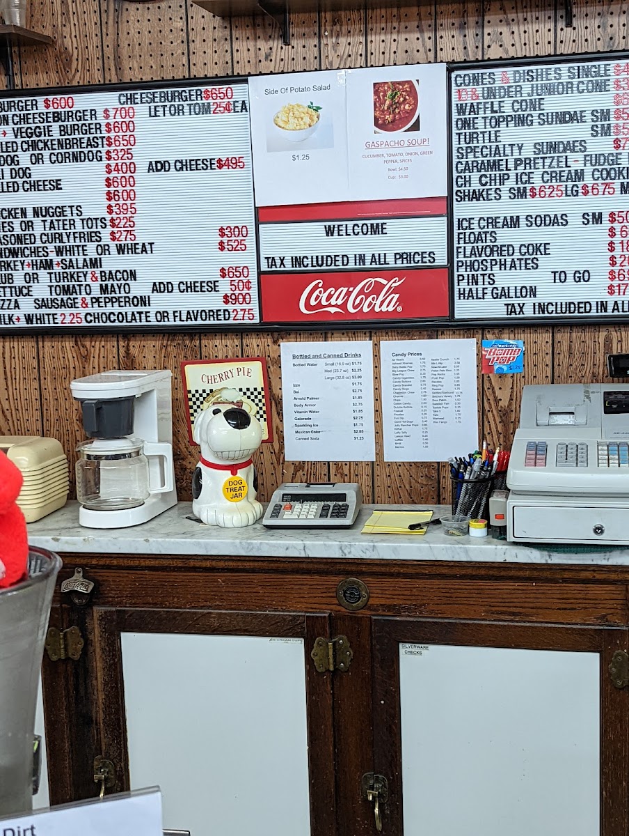 Monona Bait & Ice Cream Shop Photo Menu 3