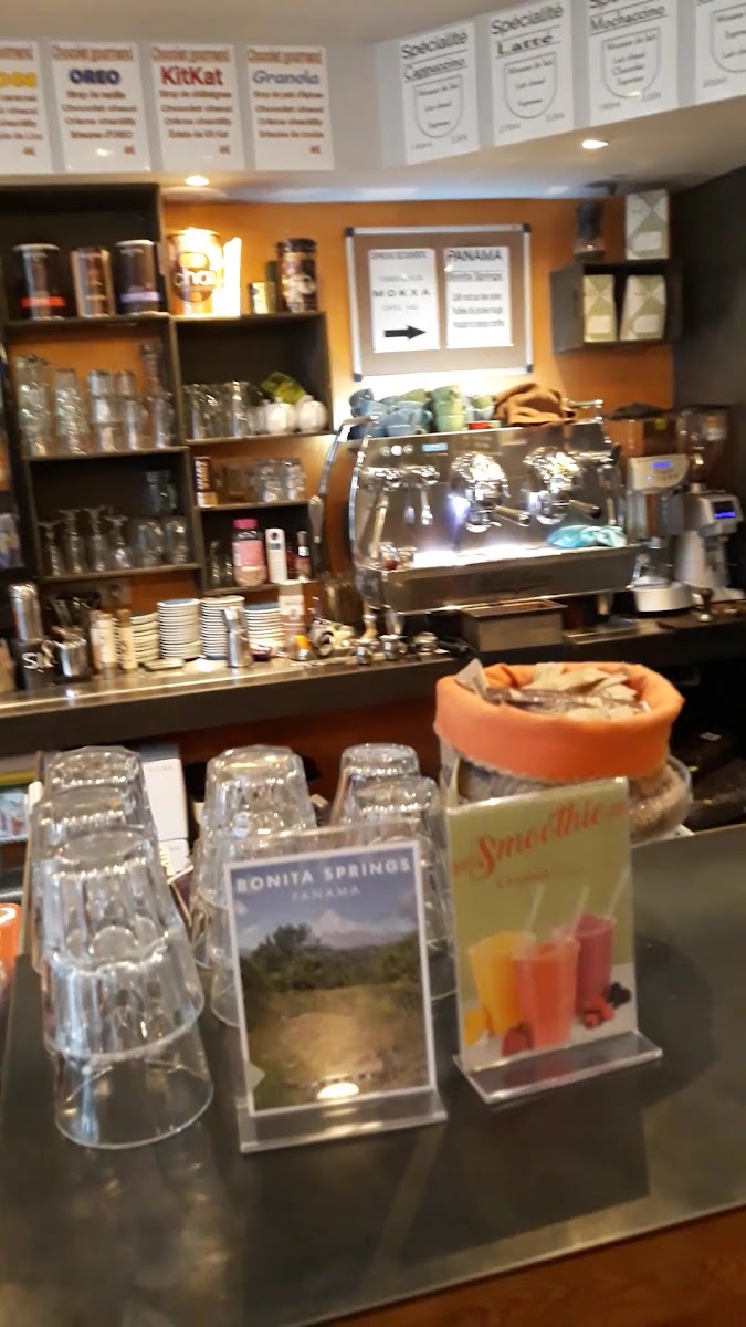 Wigis Coffee Photo 2