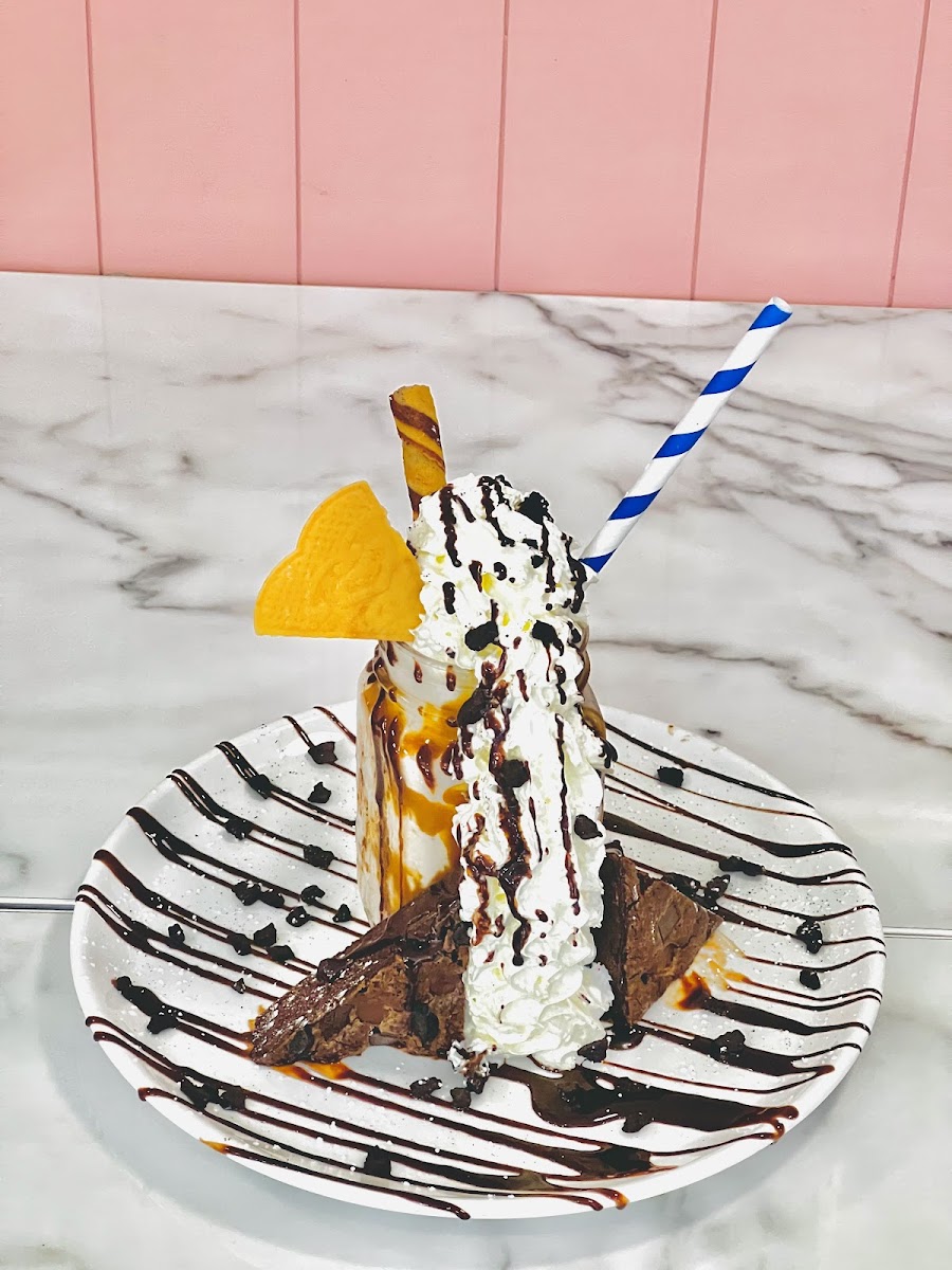 Candy Floss Creperie (Leytonstone) Photo 10