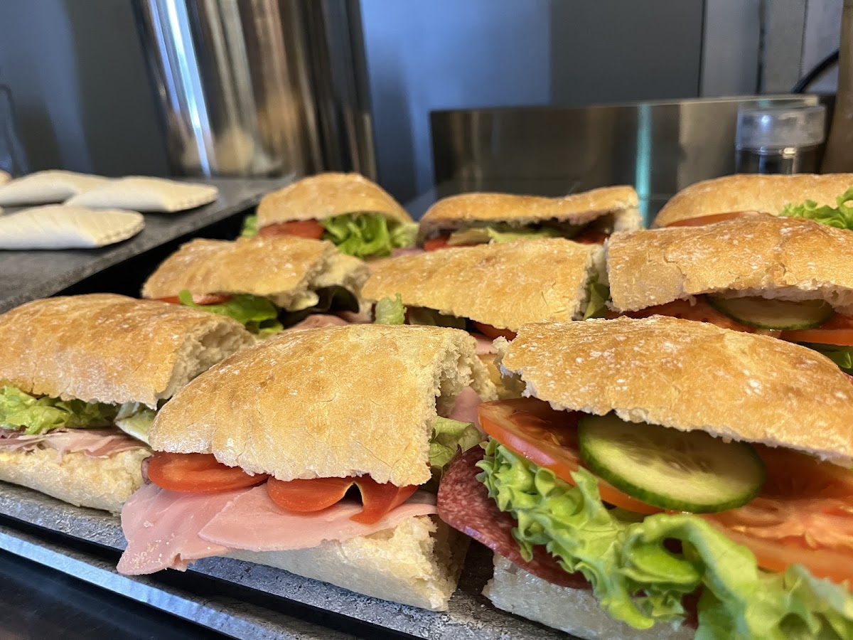 Sieben Berge - Kaffeerösterei & Neapolitanische Pizzabäckerei Photo 6
