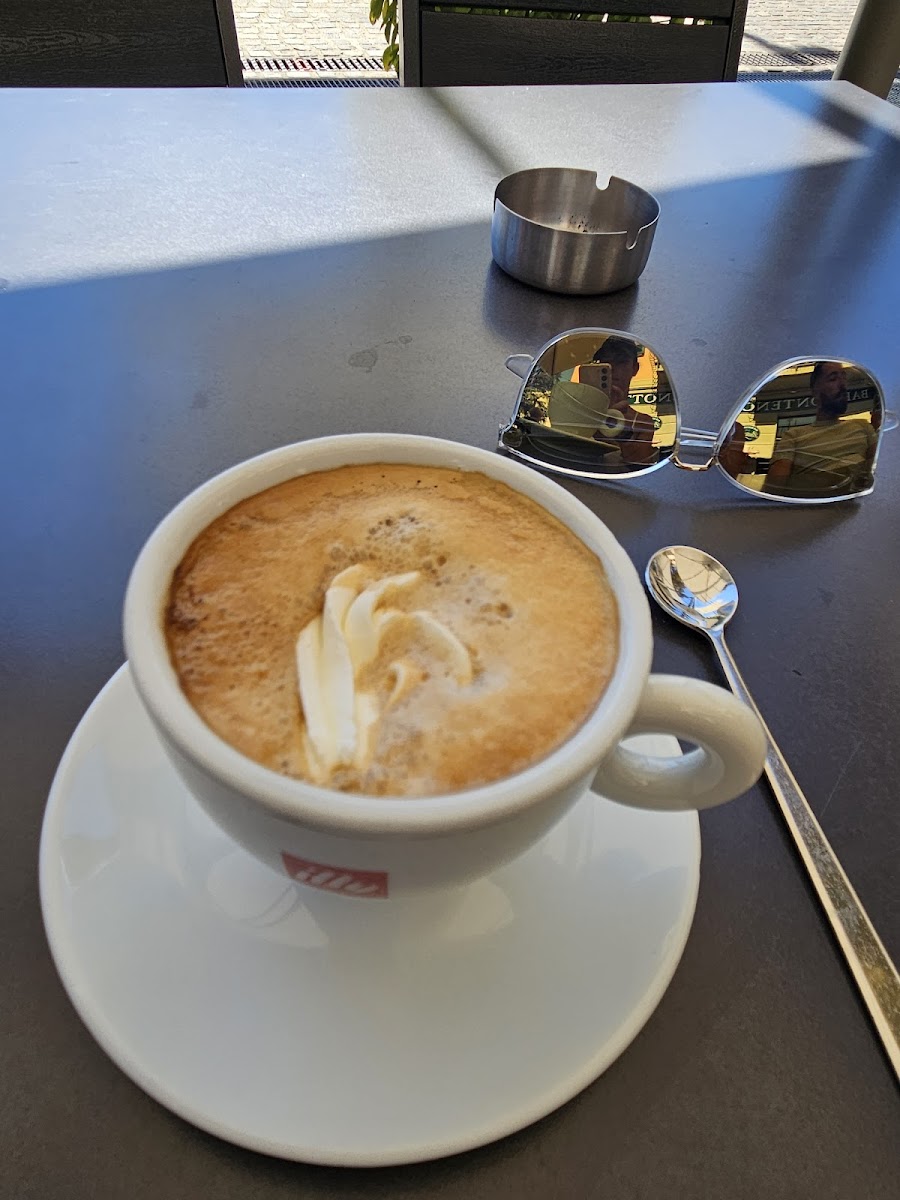 Montenotte - Bar & Gelateria Photo 4