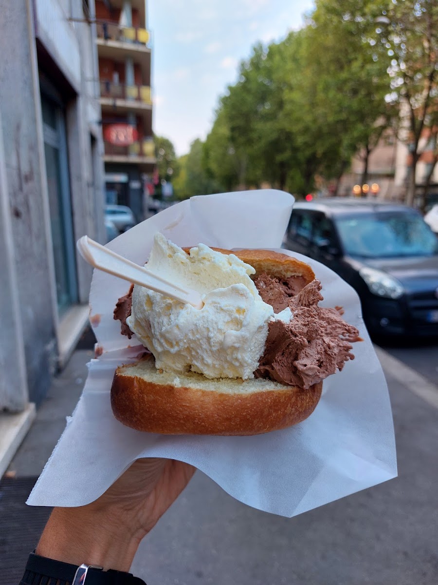 Reve Bleu - Gelateria Artigianale Photo 5