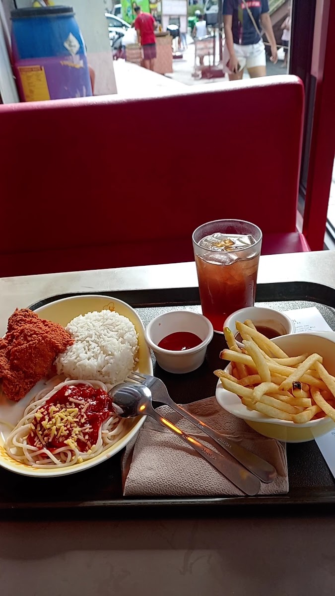Jollibee Muñoz Photo 2