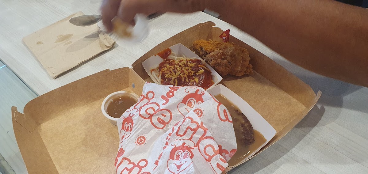 Jollibee Muñoz Photo 8