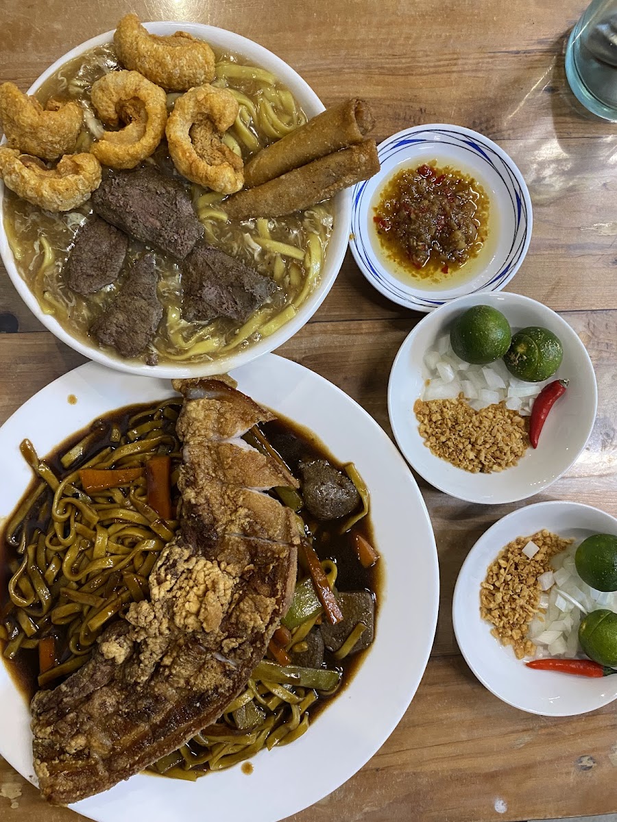 BigBoy's Lomi House Photo 2