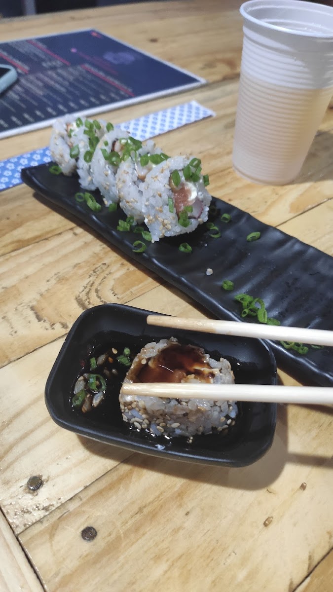 Jonas Brother Sushi Yakissoba Sandubas Photo 9