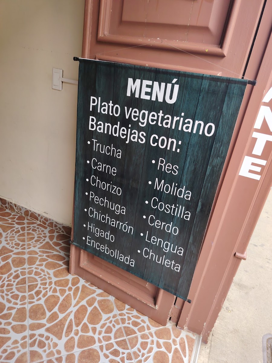 LO MEJOR DE AQUÍ Photo Menu 1