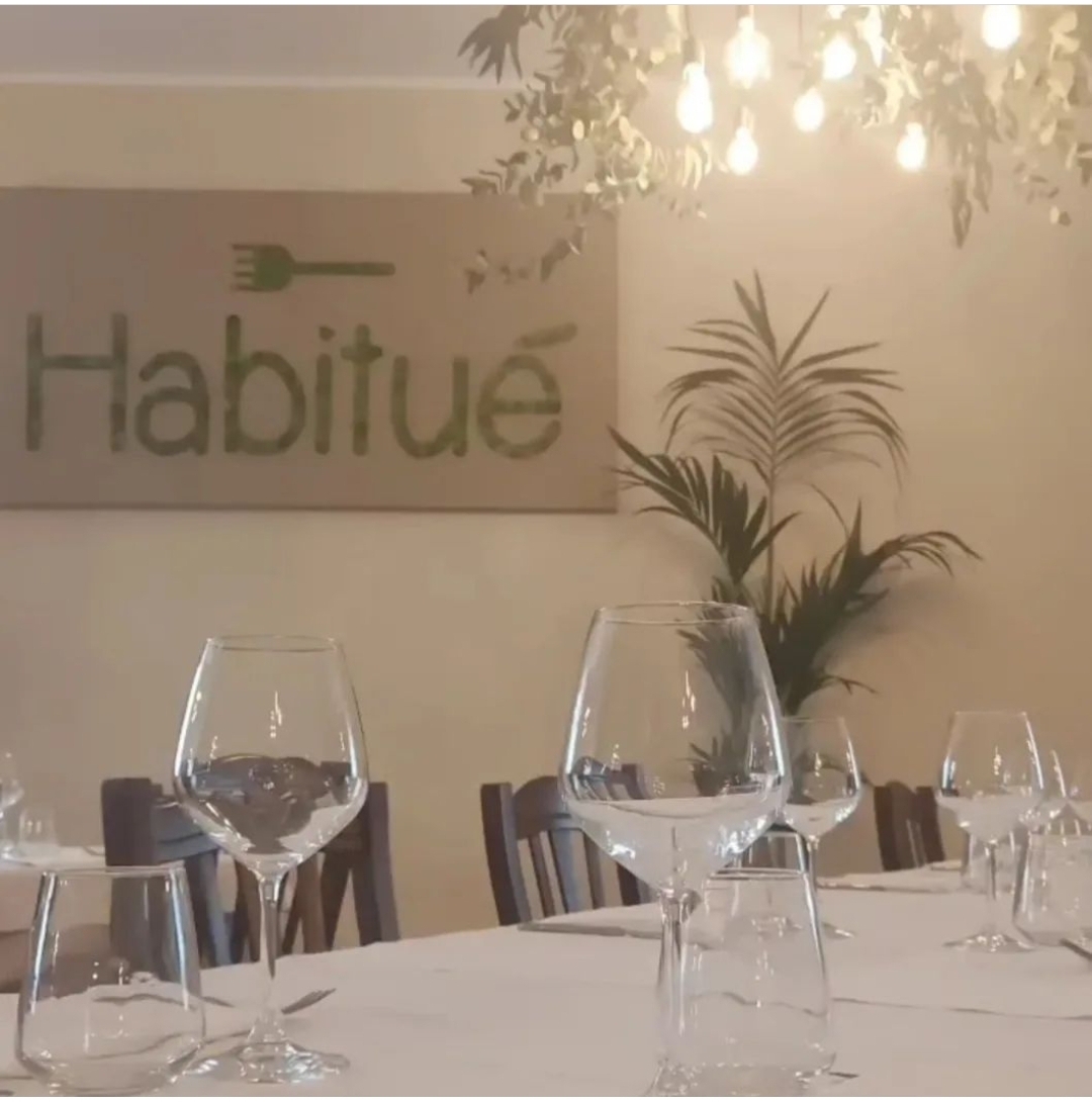 HABITUÉ