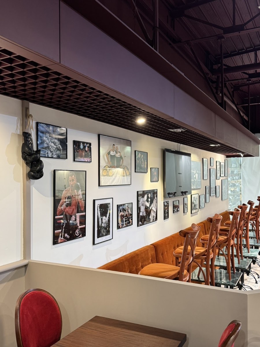 Brasserie Premier Round