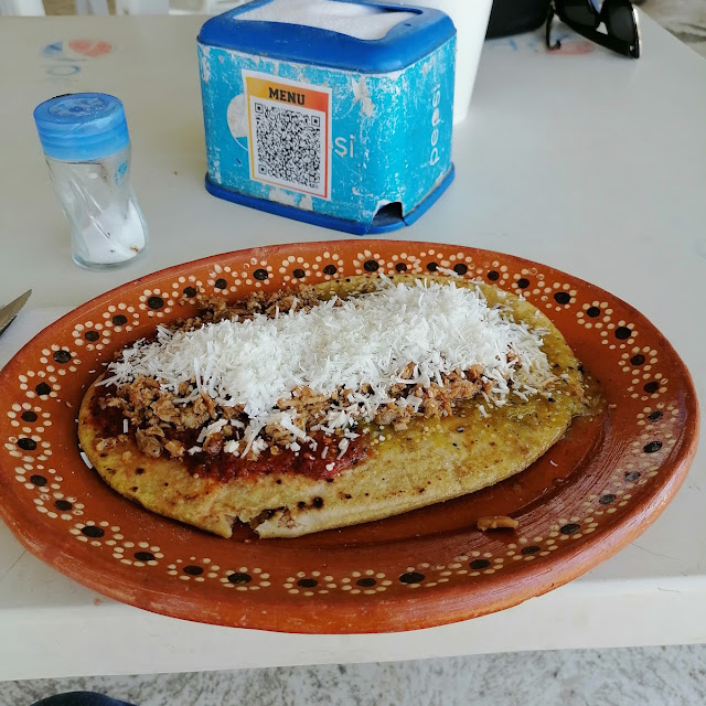 Huarache de Bistec