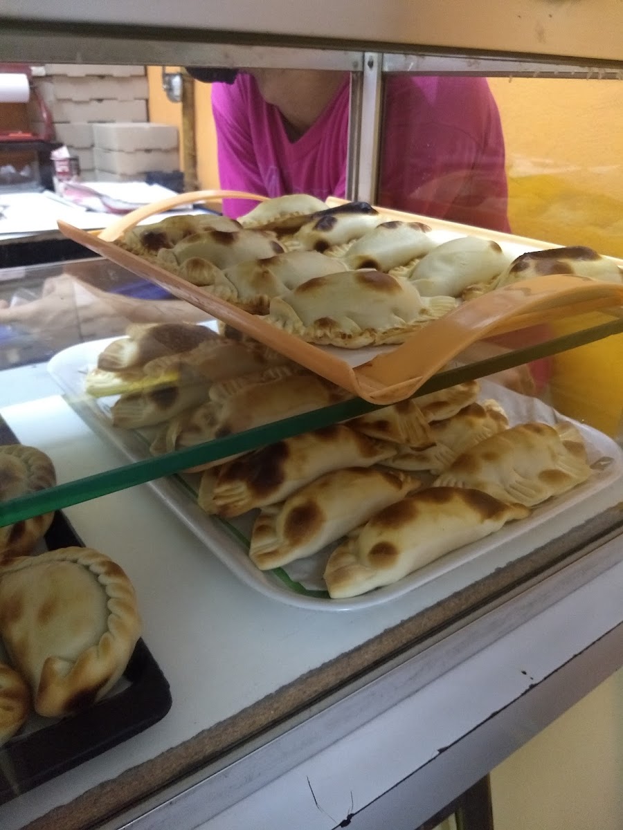 Gio-Nicola pizzas y empanadas Photo 4