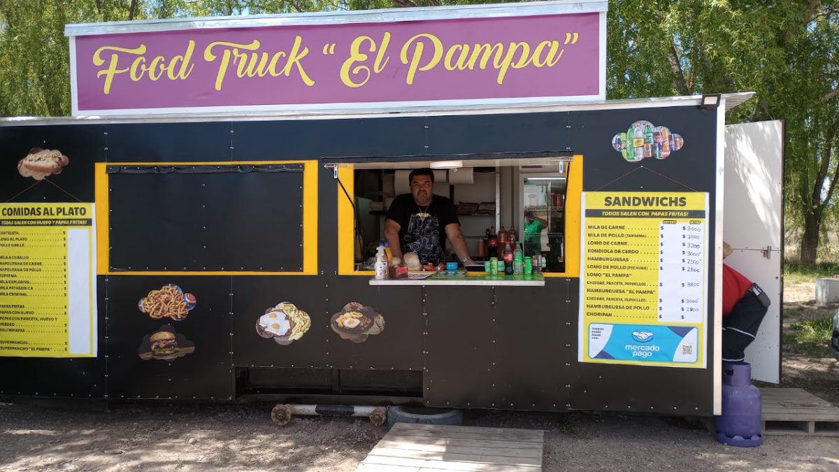 Food Truck 'El Pampa' Comida Al Paso