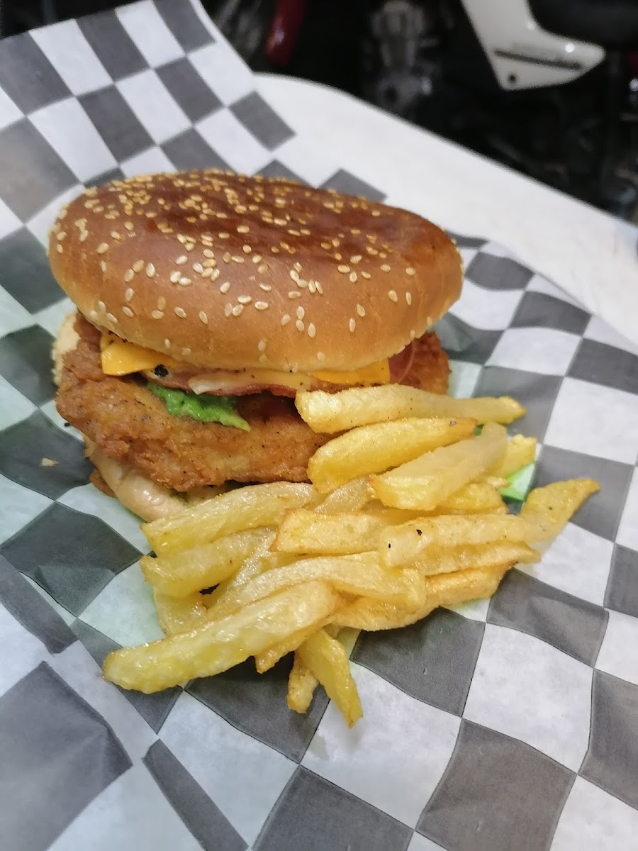 Burgers Love Las Gueritas Photo 5