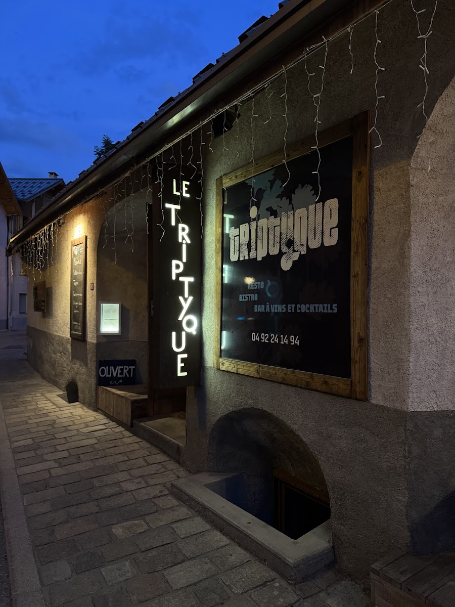 Le Triptyque