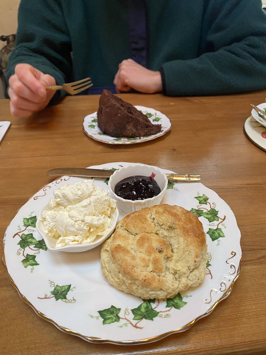 Ivy Cottage Vintage Tea Room Photo 7