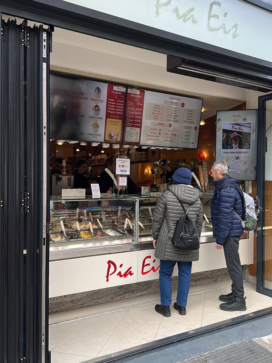 Eiscafe Pia Photo 3