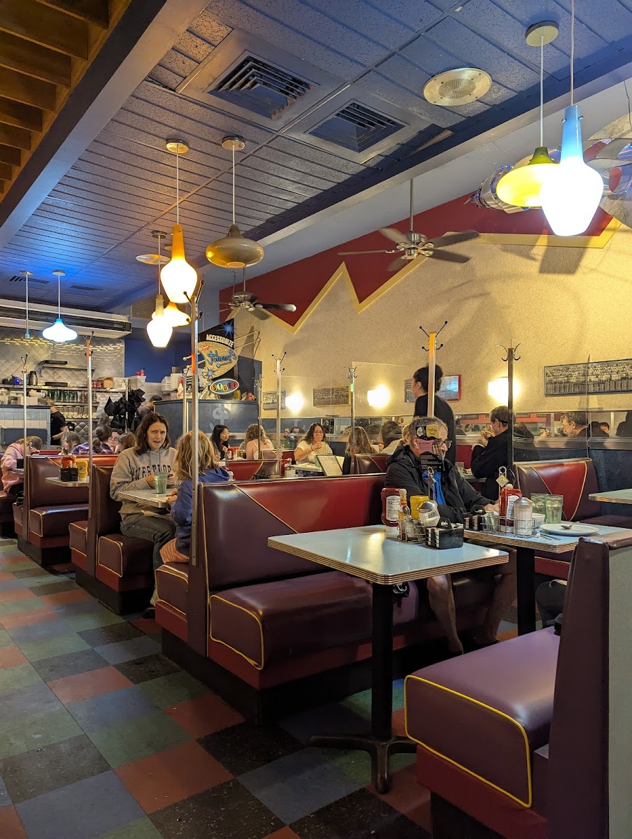 Johnny's Luncheonette Photo 4