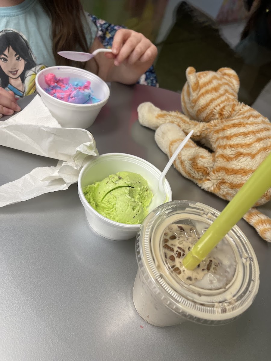 Milin's Ice Cream Photo 8