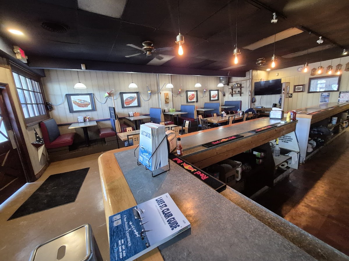 CJ Brown's Boatyard Grill