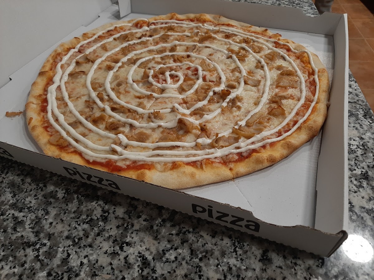 PIZZERÍA & KEBAB NEVADA Photo 5