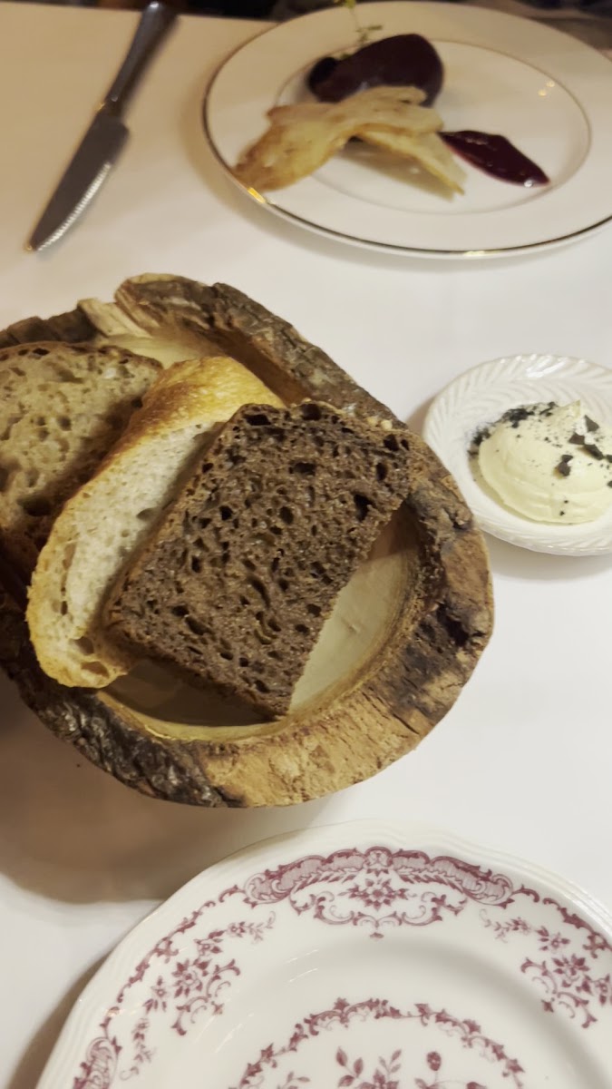 ETNA Restaurant Photo 7