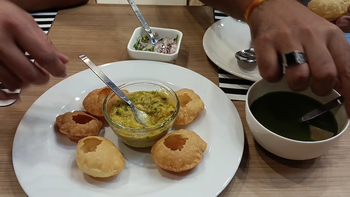 Guru Kripa-Pure Vegetarian Indian Restaurant Photo 2