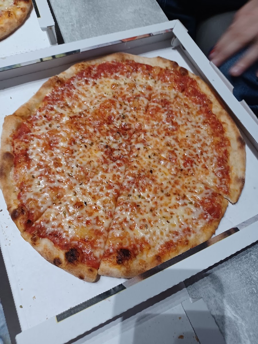 Bobby's Pizzeria Photo 5