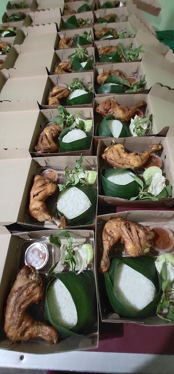 Warung Lalapan Pak Eko