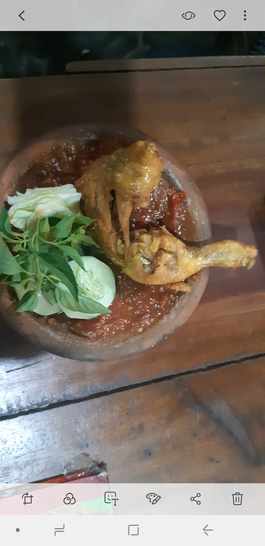 Warung Lalapan Pak Eko Photo 9