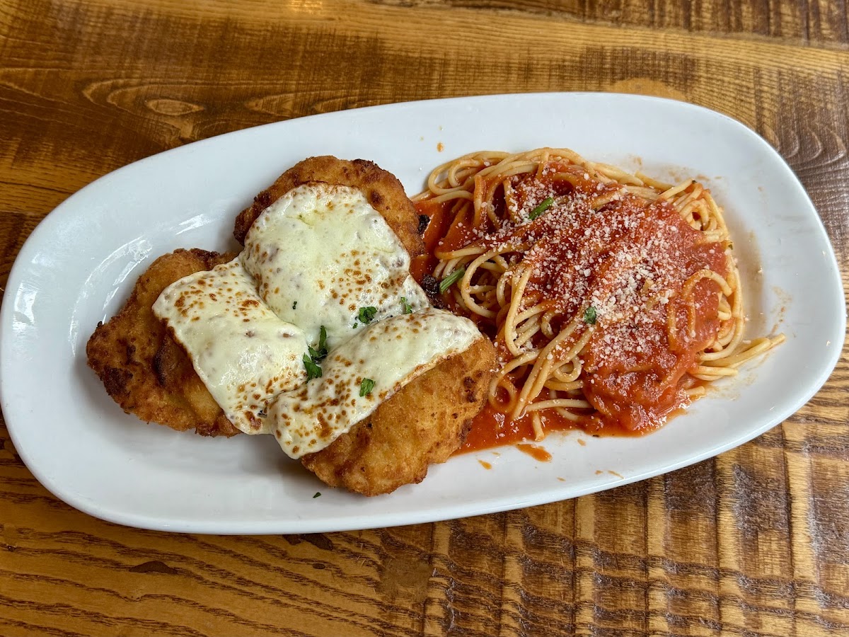 Giordano's Photo 4