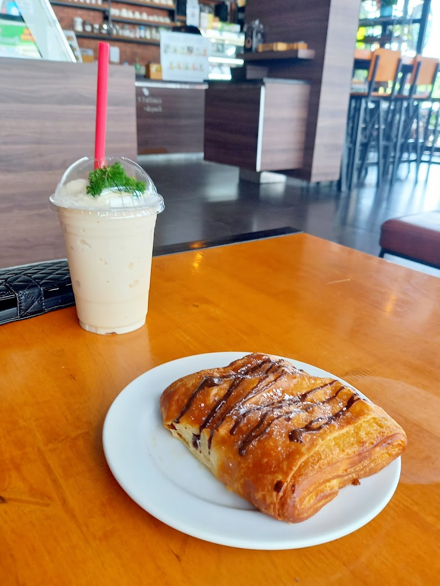 Marin Coffee KohChang - Klong Prao มารินค๊อฟฟี่เกาะช้าง สาขา คลองพร้าว Photo 10
