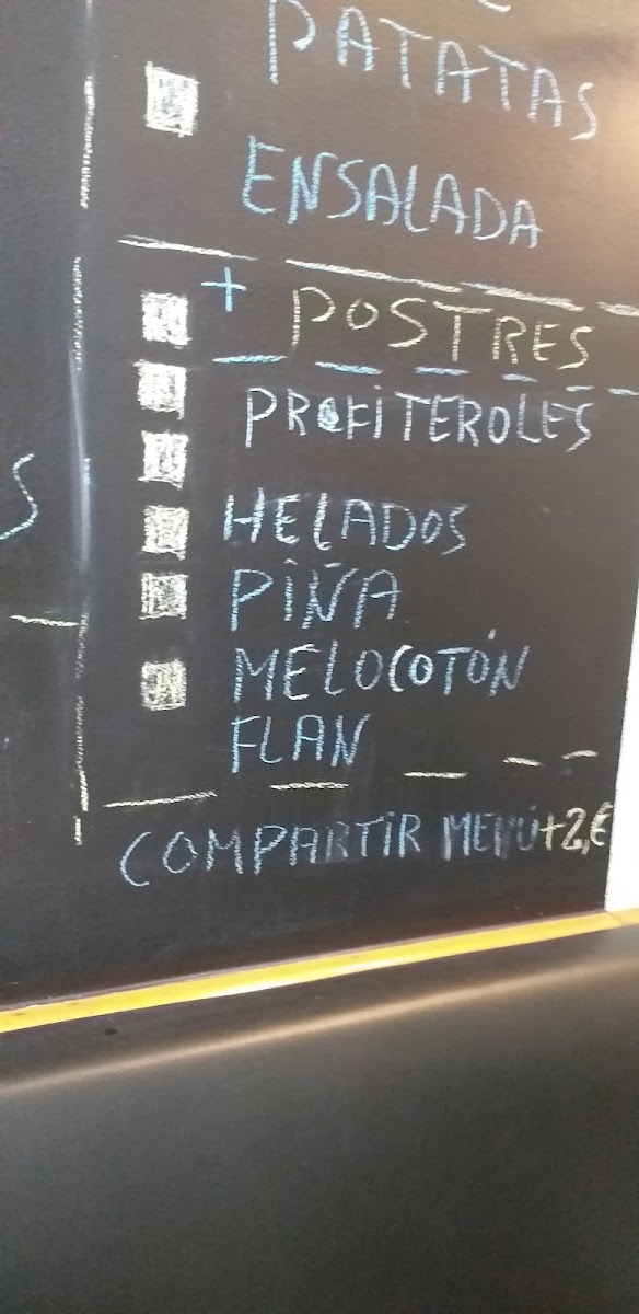 Cervexaría Estudantil Photo Menu 8