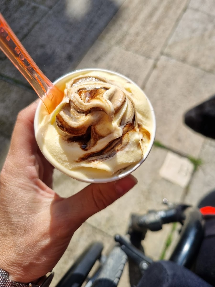 Gelateria Crema Photo 10