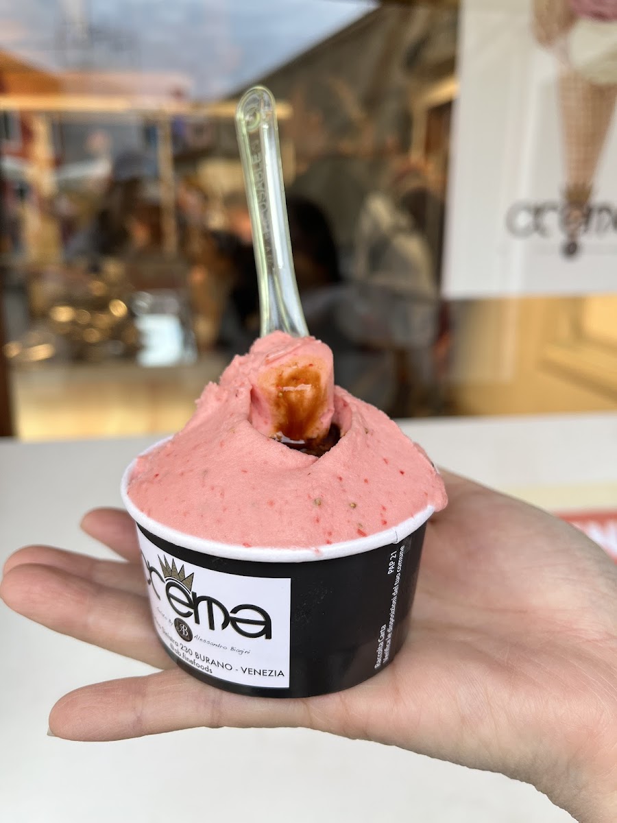 Gelateria Crema Photo 3