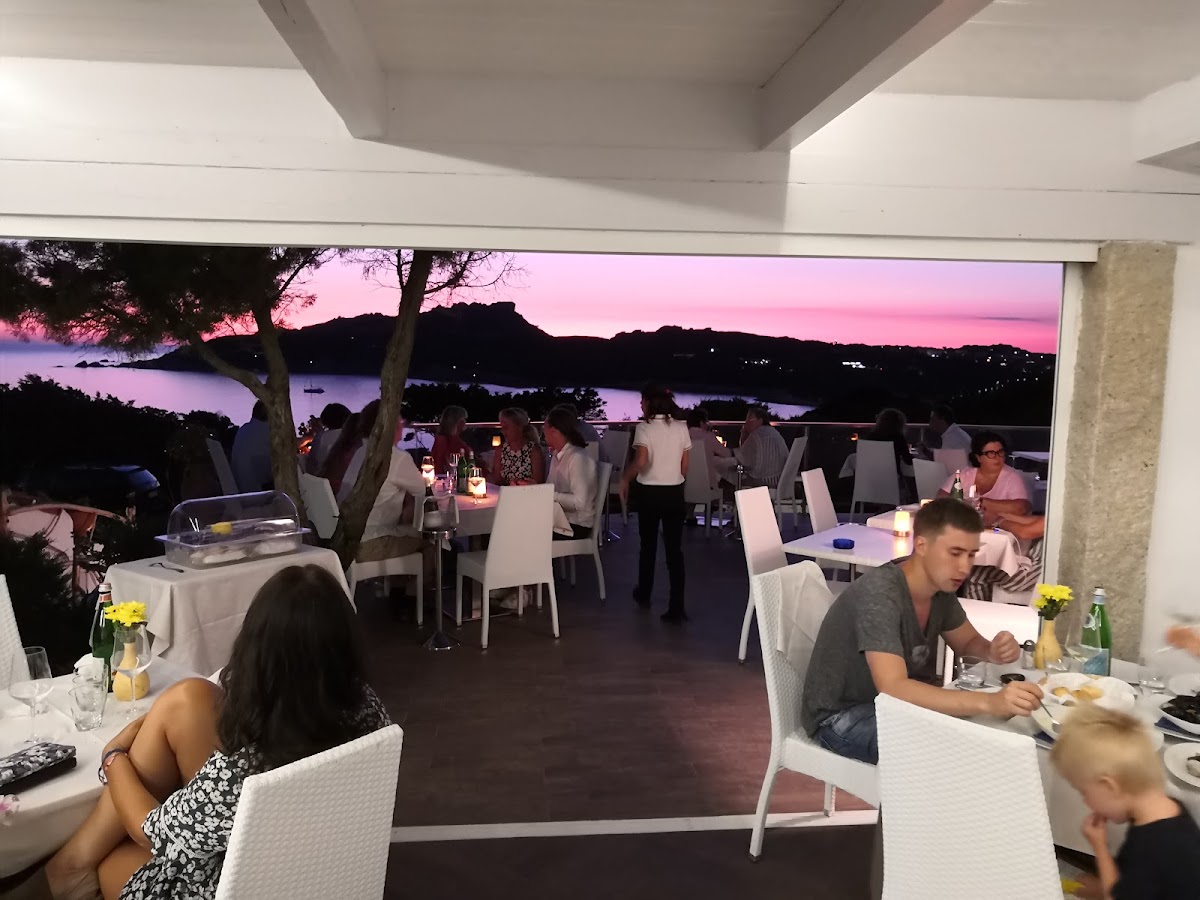 Ristorante & Wine Bar S'Andira
