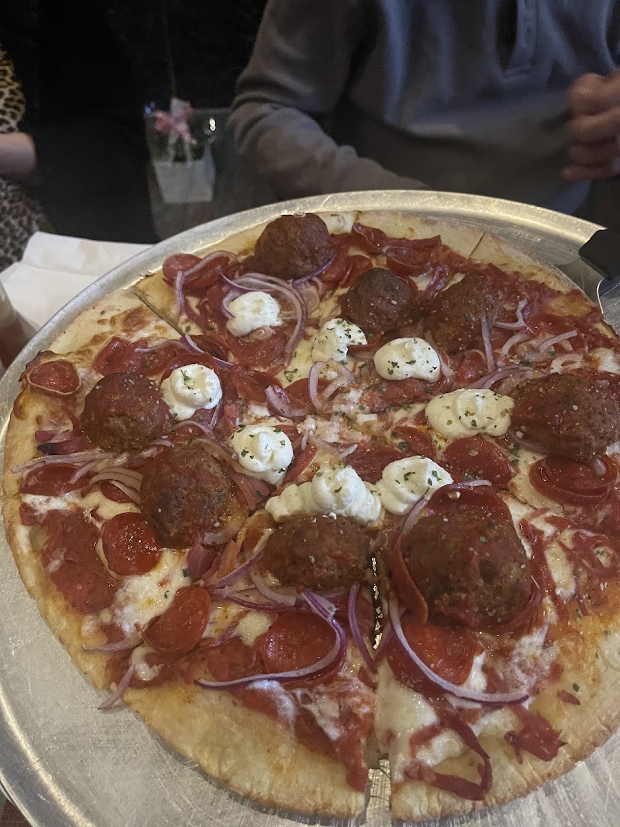 River Rock Pizza and Pasta Photo 6