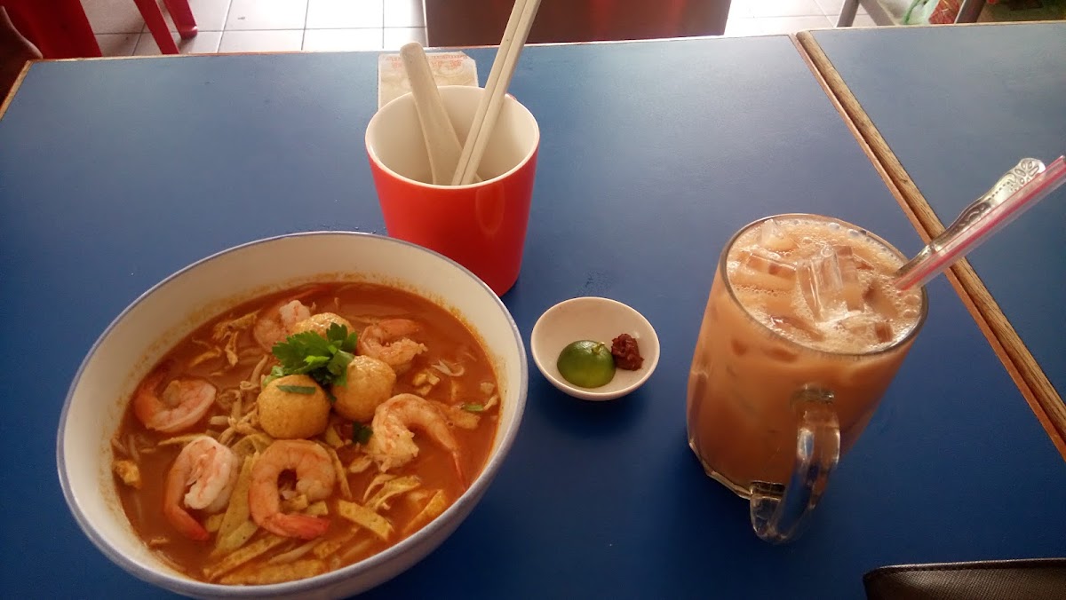 28 Food Centre Photo 7