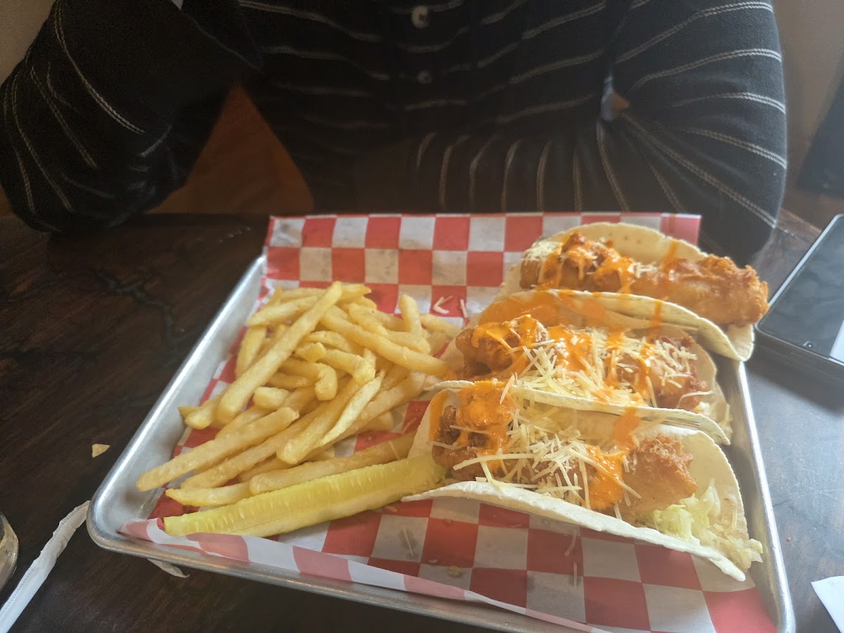 Lumberyard Bar & Grill Photo 4