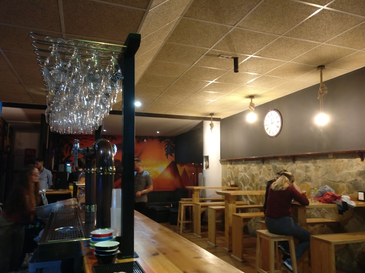 Osiris Café & bar Photo 3