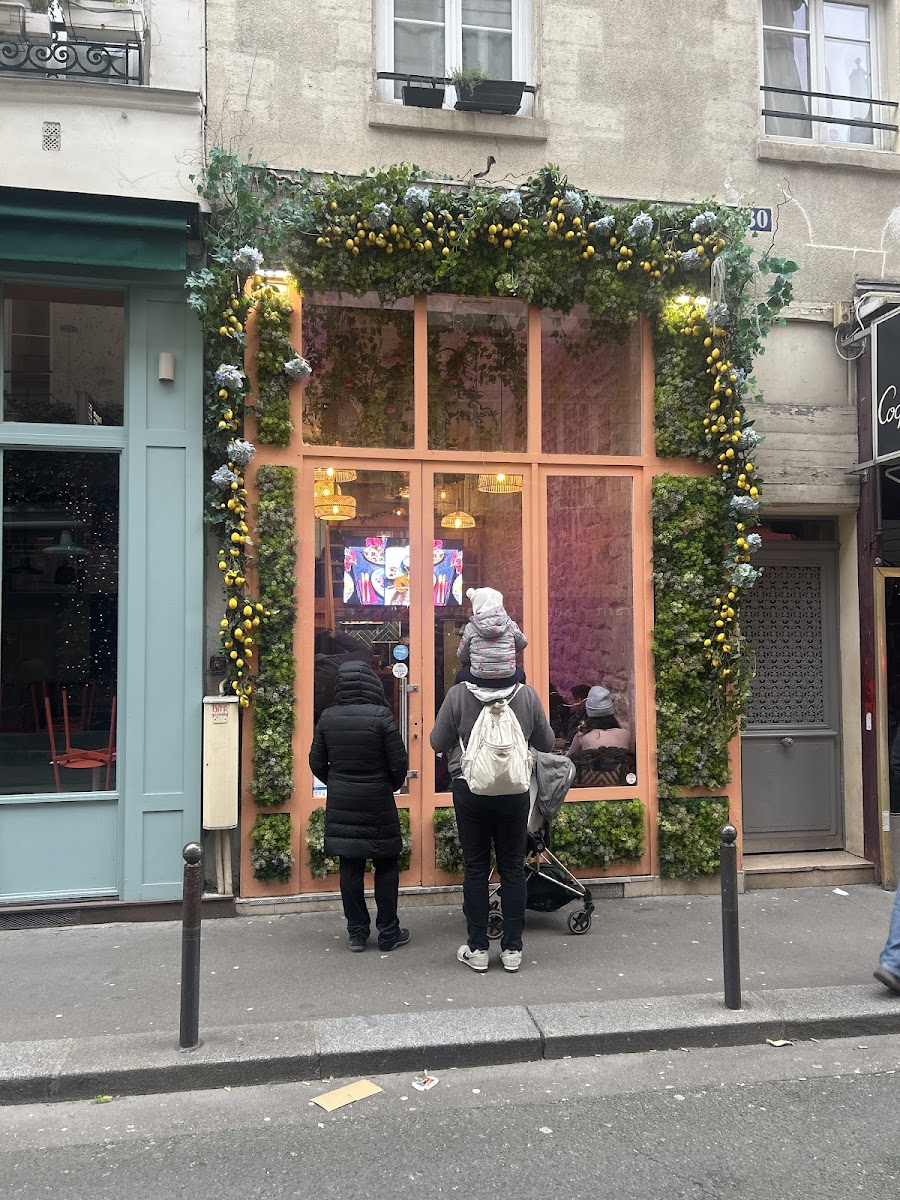 Wonderland Brunchy Louvre/restaurant brunch