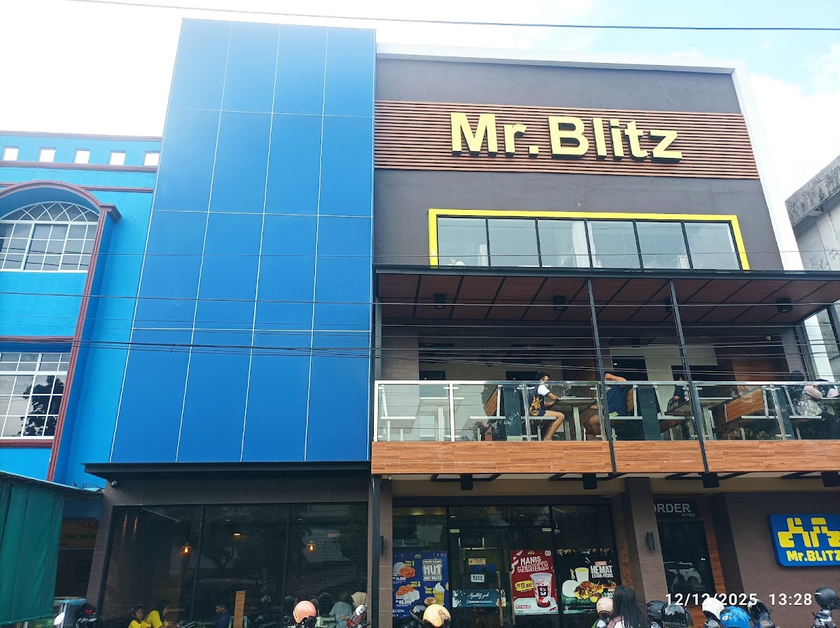 Mr. Blitz